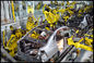 السيارات الجمعية الروبوتية آلات التعبئة والتغليف المواد المعدنية عالية الكفاءة المزود