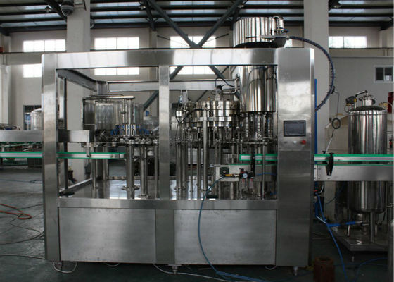 الصين متعددة الوظائف المشروبات الغازية آلة الزجاجات للحصول على المشروبات الغازية / كولا / فاكهة البيرة المزود